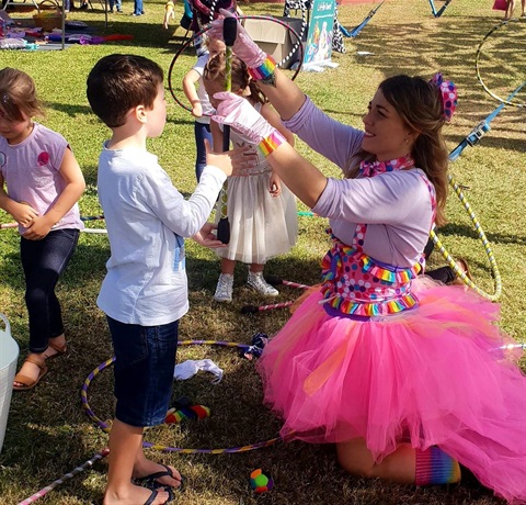 One of the many workshops on offer at Sandy Krak Reef Festival – Flow Fitness Circus Workshop