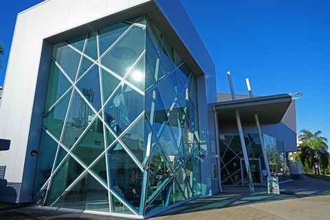 Yeppoon_Town_Hall___Exterior.jpg