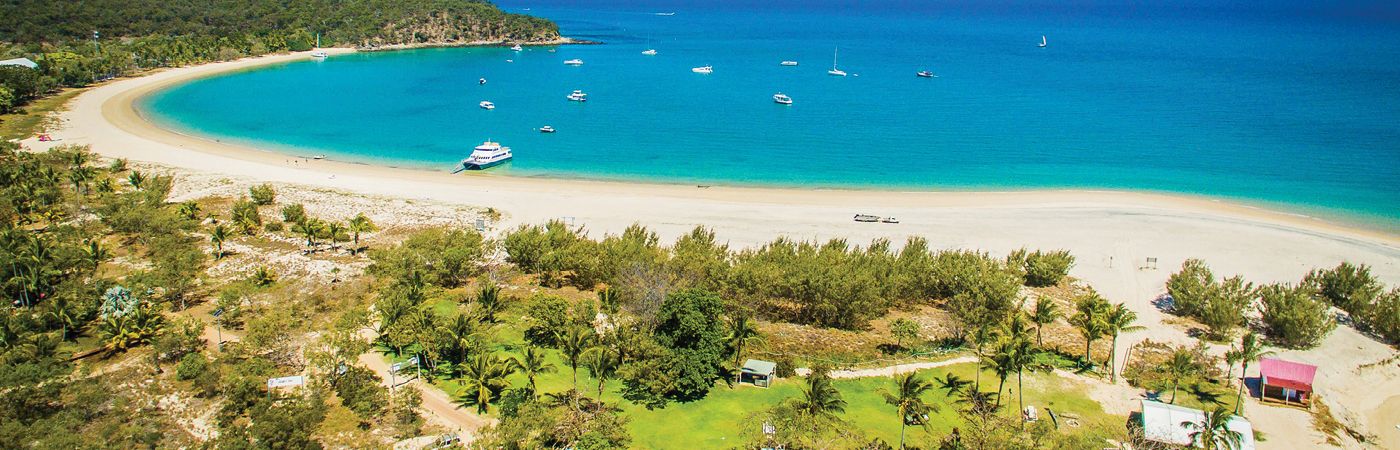 Grat Keppel Island beach