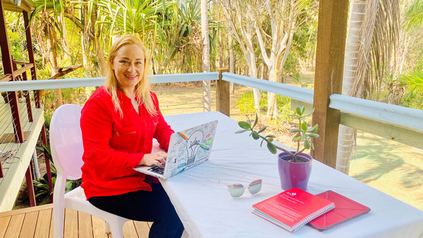 Digital marketing scholarship facilitator katie joy 1